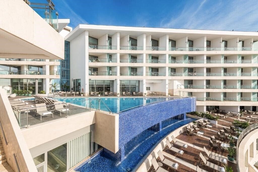 Фото Sesimbra Oceanfront Hotel 4*