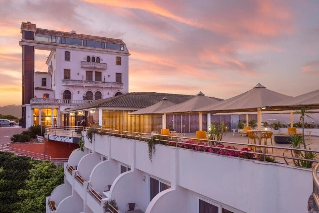 Отель B&B Hotel Sado Setubal 4*