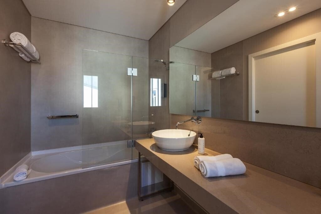 Фото Avenida Boutique Hotel 4*