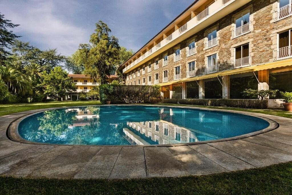 Готель Grao Vasco 4*