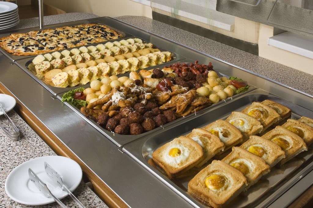 Фотографія Ambient Hotel 4*