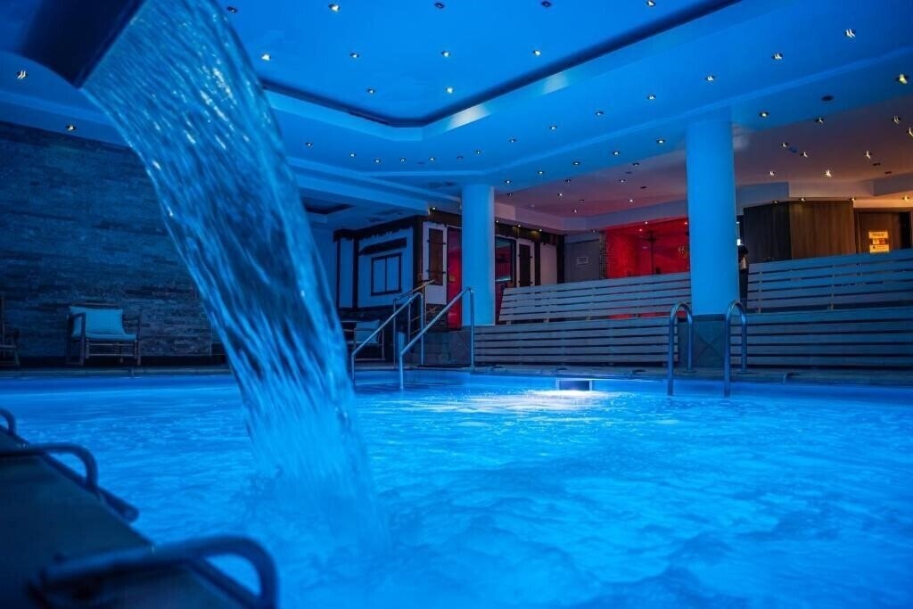 Фотография Carpathia Hotel 4*