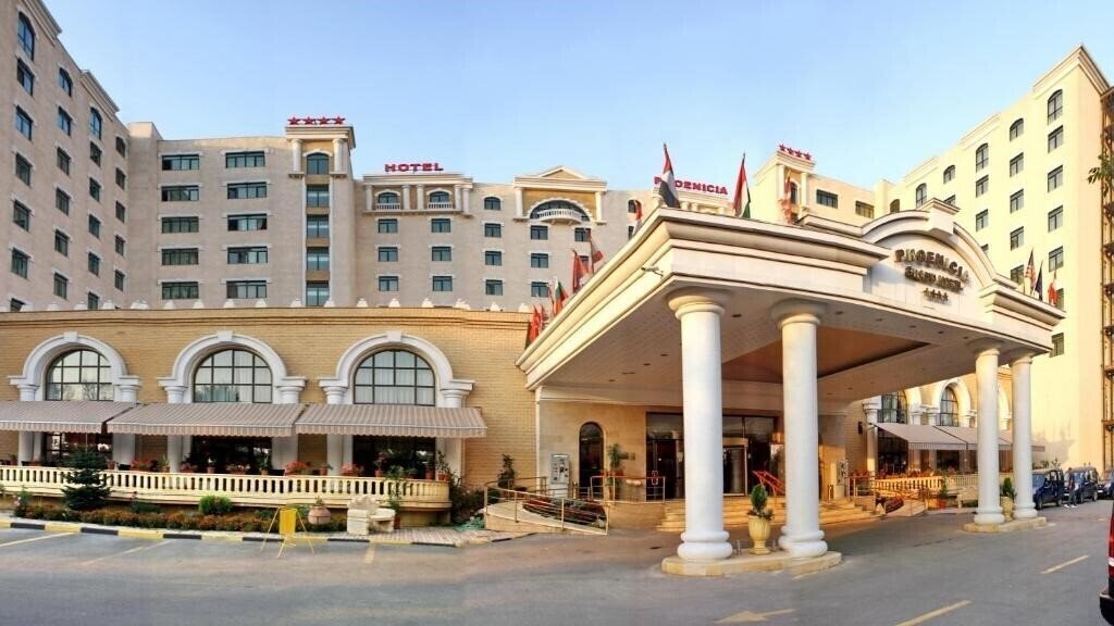 Изображение Phoenicia Grand Hotel 4*