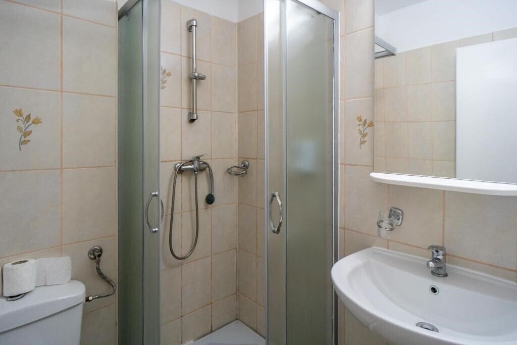 Фото City Hotel Bucharest 3*