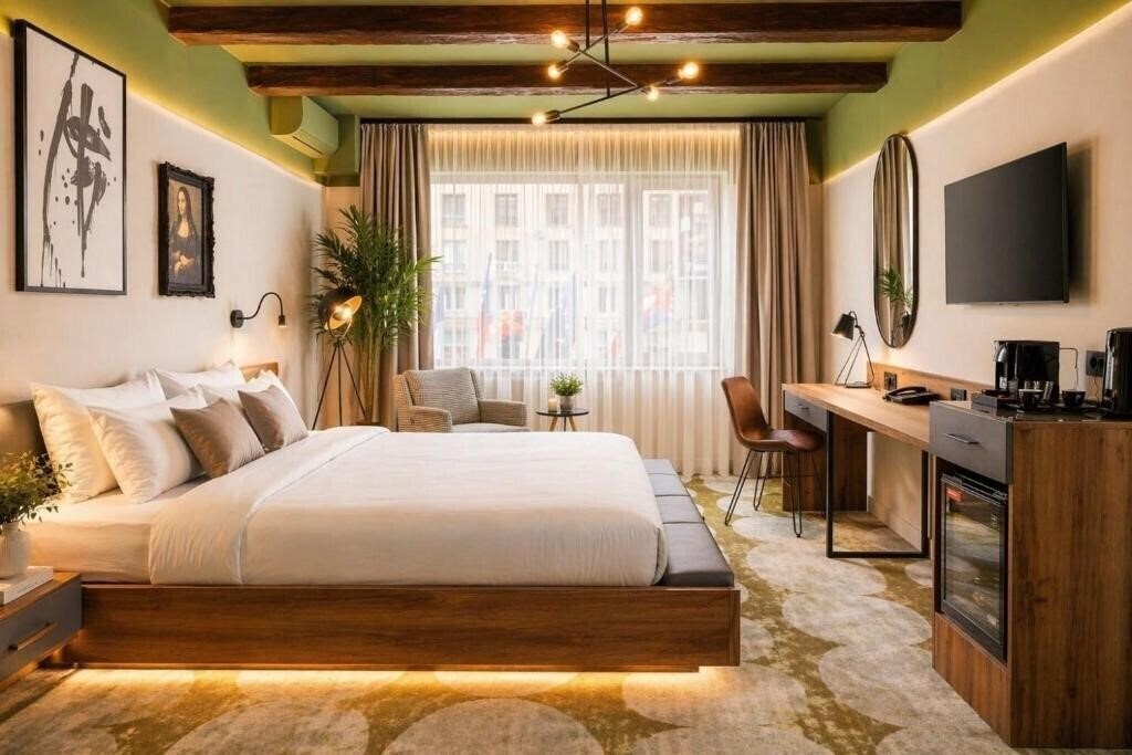 Готель Bucharest Comfort Suites 4*