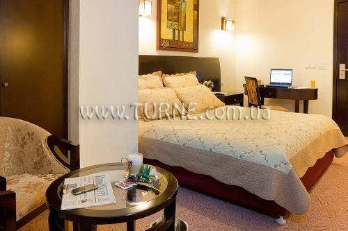 Готель Avis 3*