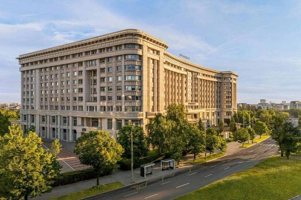 Готель JW Marriott Bucharest Grand Hotel 5*