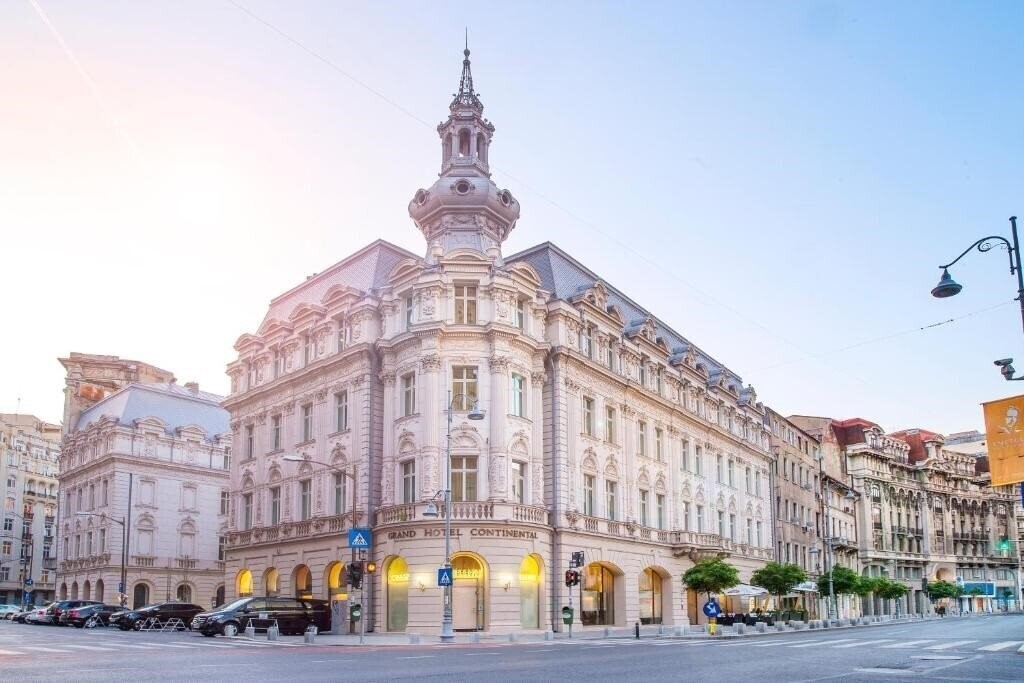 Отель Grand Hotel Continental 5*