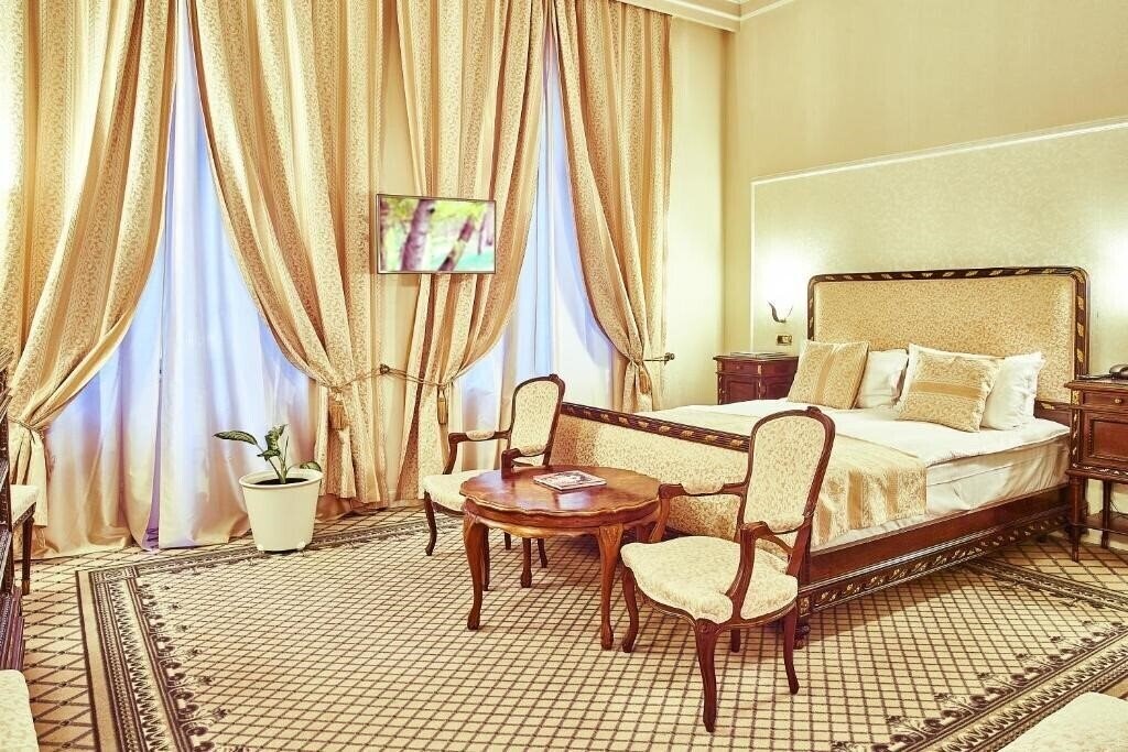 Картинка Grand Hotel Continental 5*