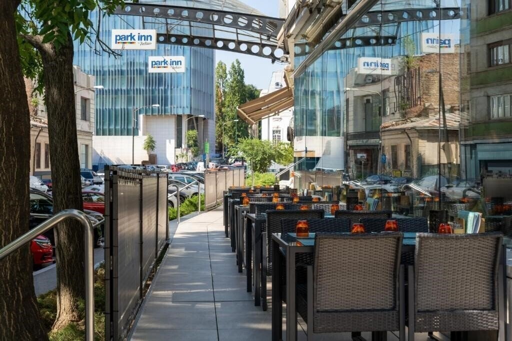 Картинка Park Inn by Radisson Bucharest Hotel & Residence 4*