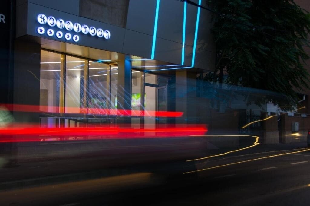 Отель Hotel Christina Plus 4*