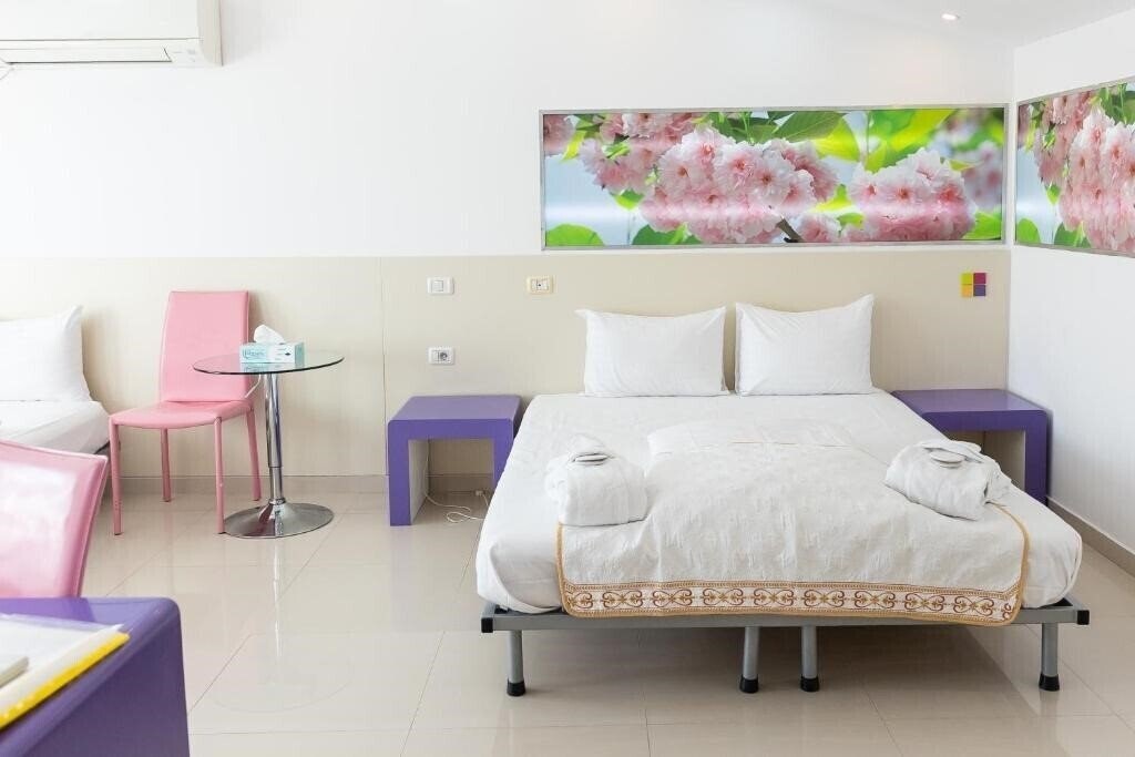Изображение Hotel Christina Plus 4*
