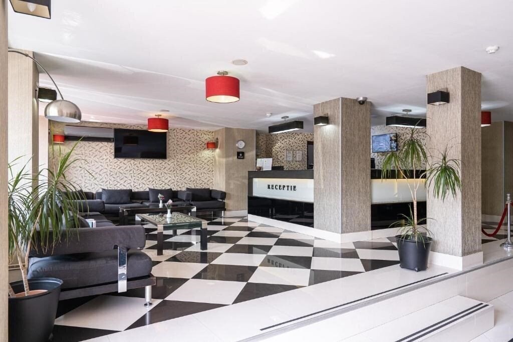 Отель Hotel Parliament 4*