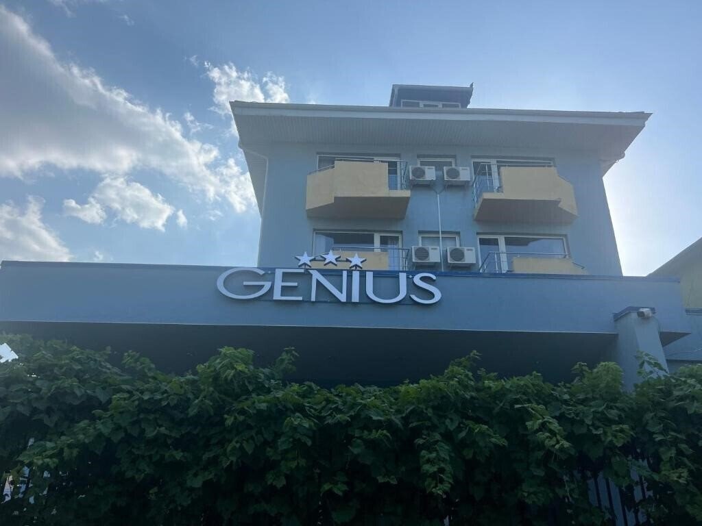 Готель Genius 3*