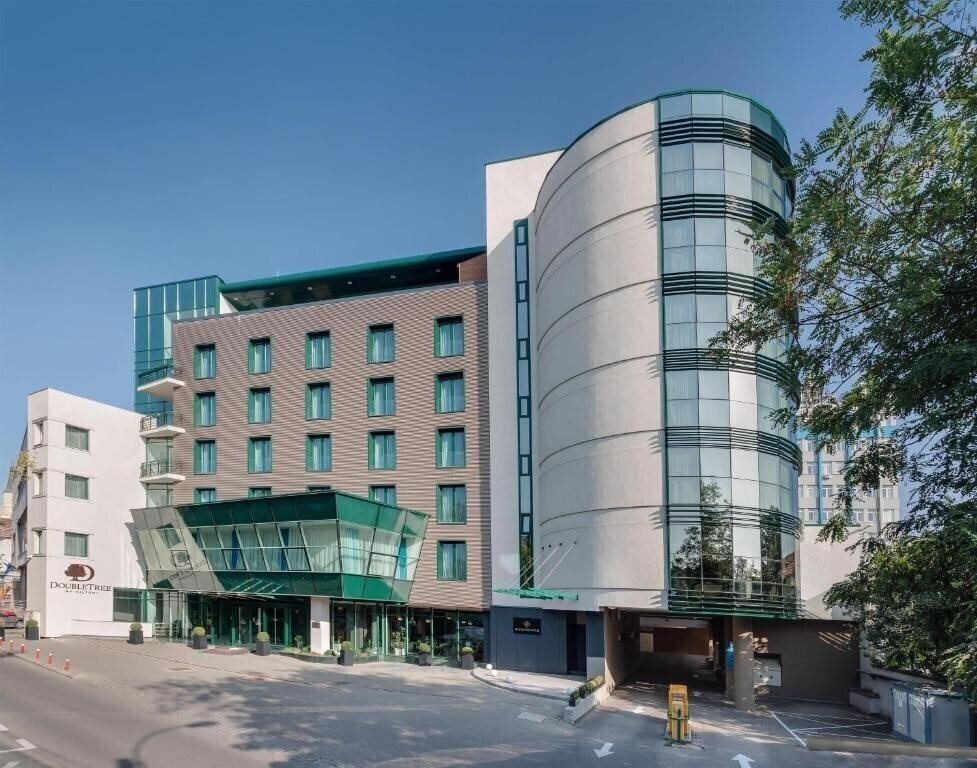 Фото Doubletree By Hilton Hotel Cluj - City Plaza 4*