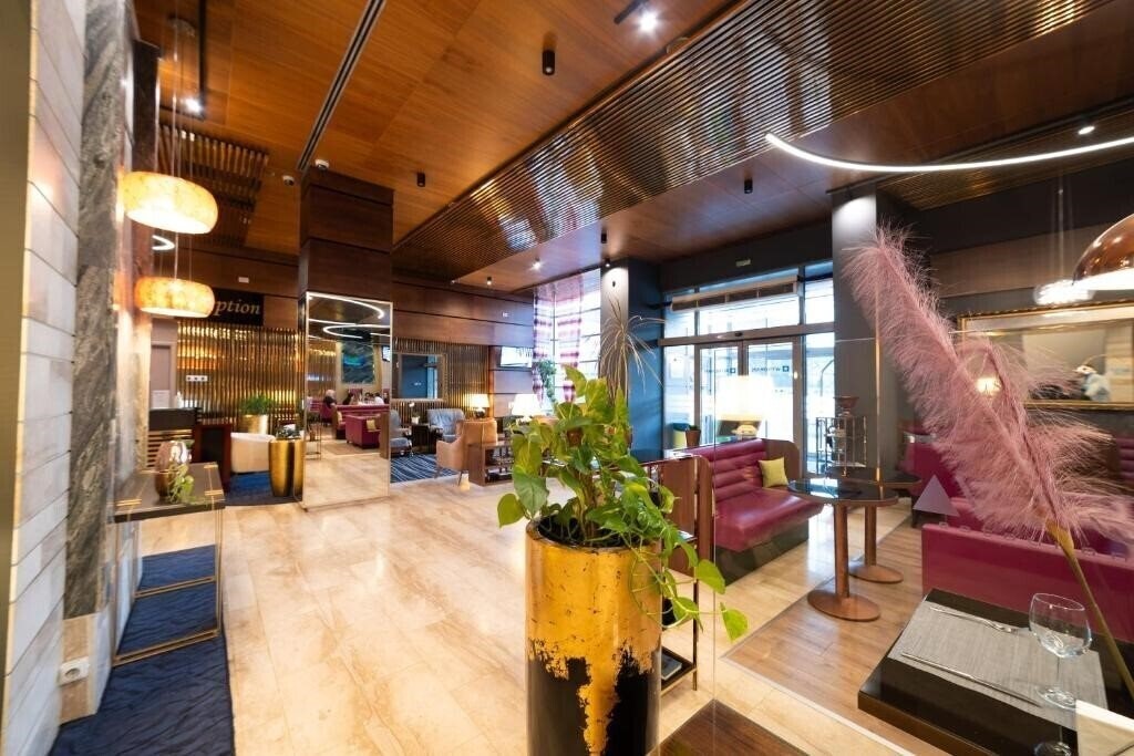 Фотографія Wyndham Cluj 5*