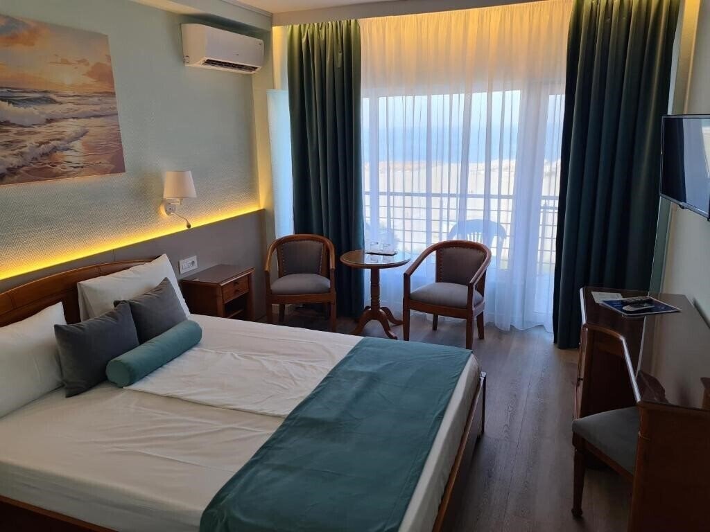 Фото Comandor 4*