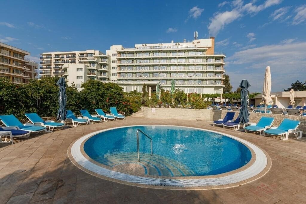 Зображення Comandor 4*