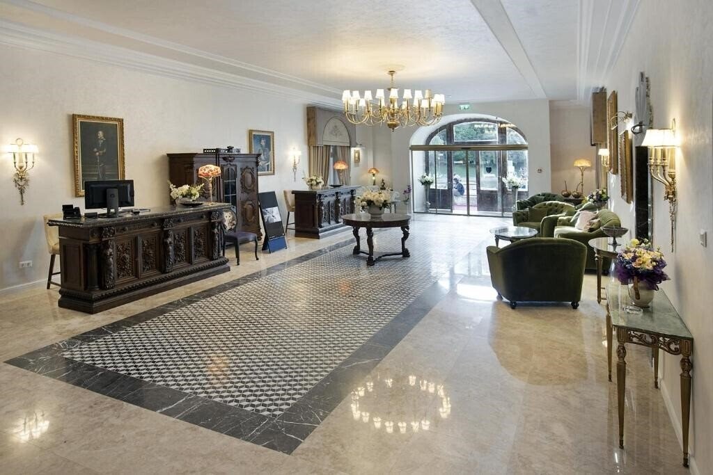 Готель Caraiman Hotel 3*