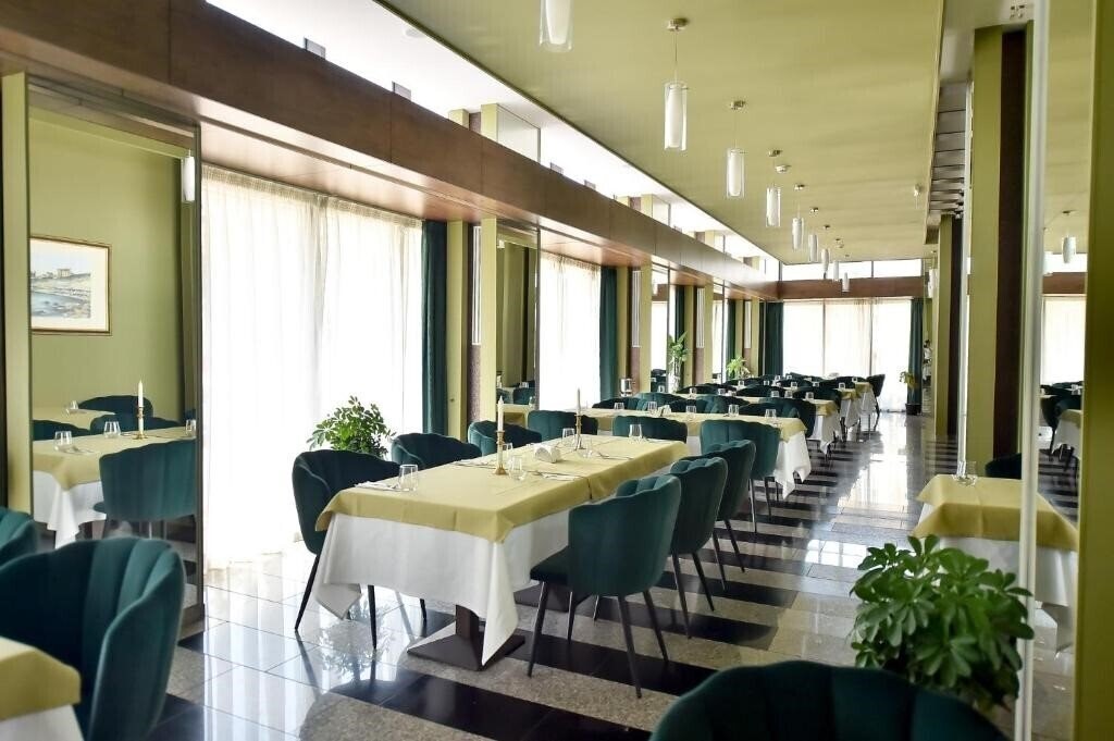Фотографія Scapino Hotel 4*
