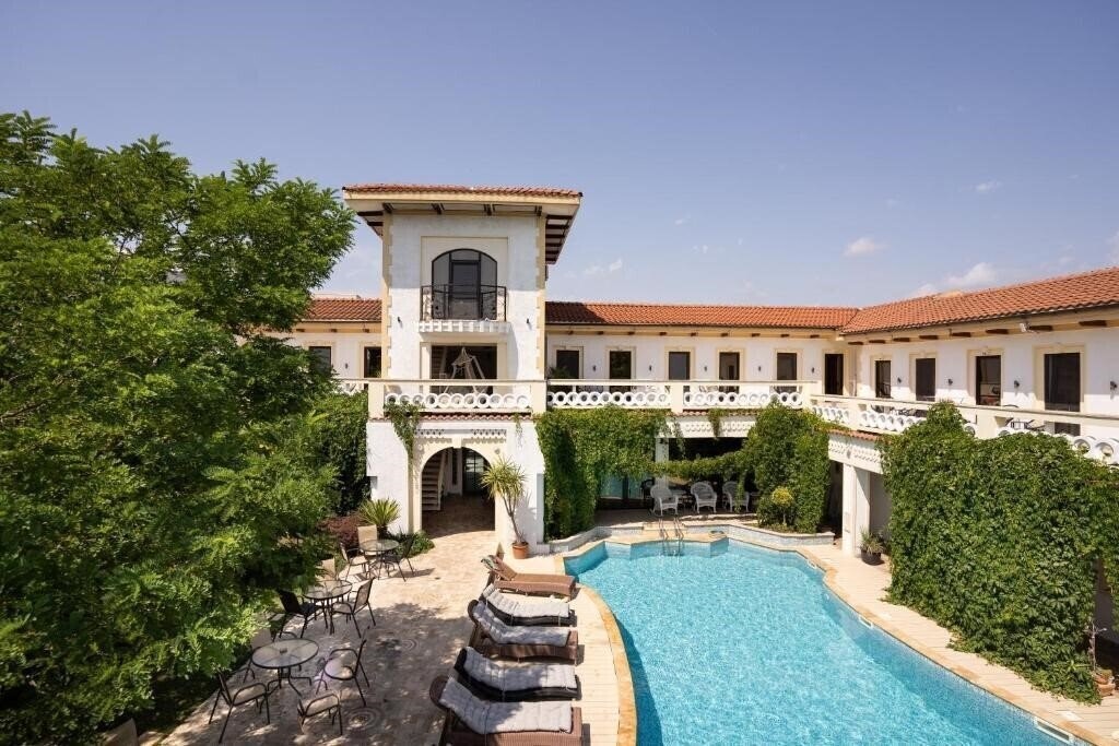 Отель Vila Pontica -Mamaia Nord 4*