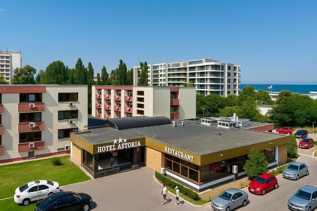 Отель Astoria 3*