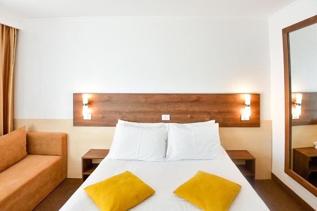 Фото Hotel Zenith SPA 3*