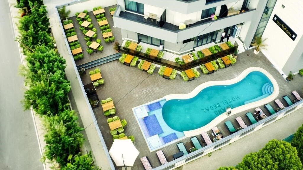 Отель Grand Dedal 4*