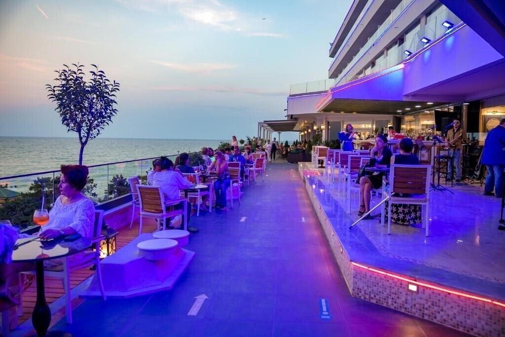 Изображение Phoenicia Blue View 4*