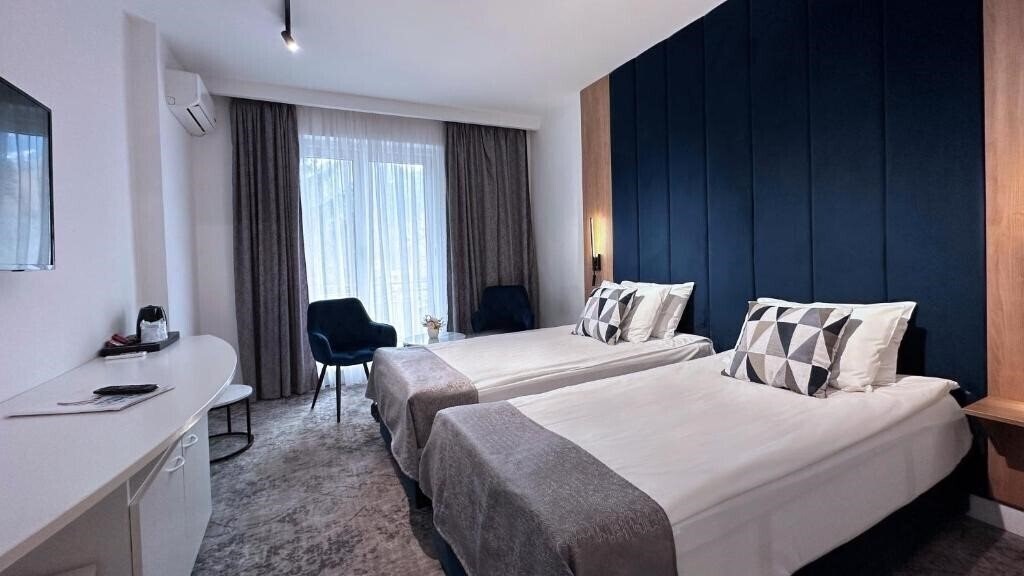 Фото Hotel Soimu (ex. Rina Vista) 3*