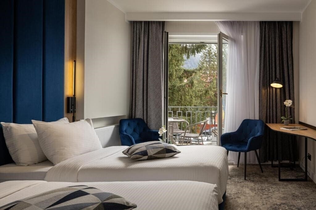 Готель Hotel Soimu 3*