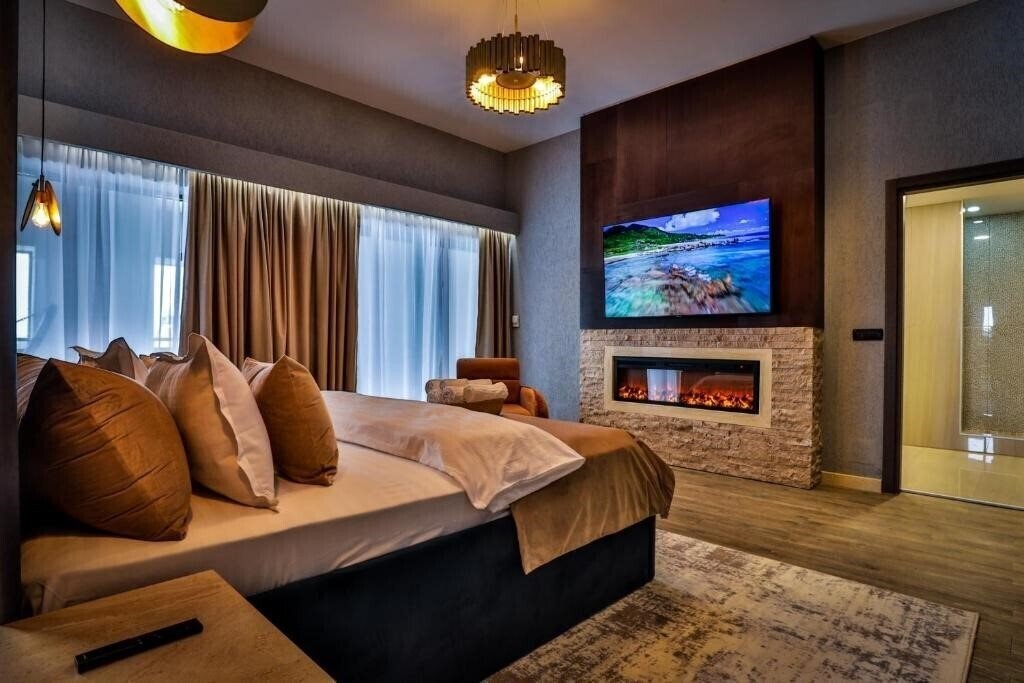 Фото Elexus Apartments 3*