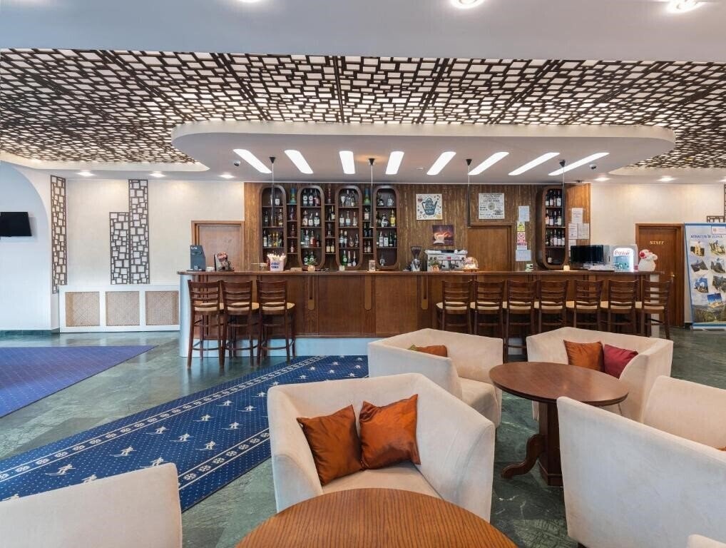 Фотографія Hotel Ski & Sky (ex. Atrium Collection Hotel Predeal) 4*