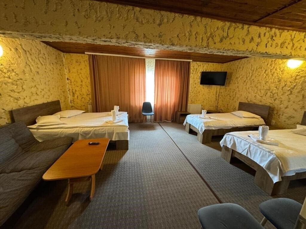 Картинка Cabana Fulg de Nea (ex. Cabana Fulgde Nea) 3*