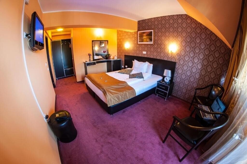 Картинка Pensiunea Carpatic Predeal (ex. Carpatic) 3*