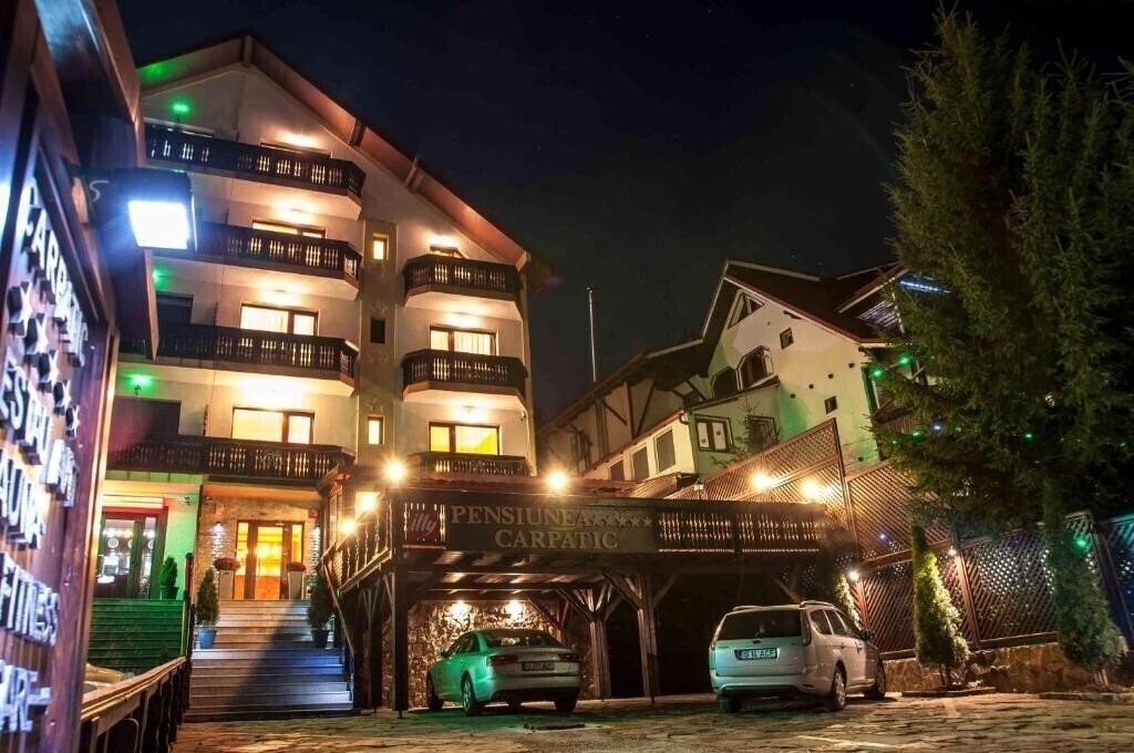 Готель Pensiunea Carpatic Predeal (ex. Carpatic) 3*