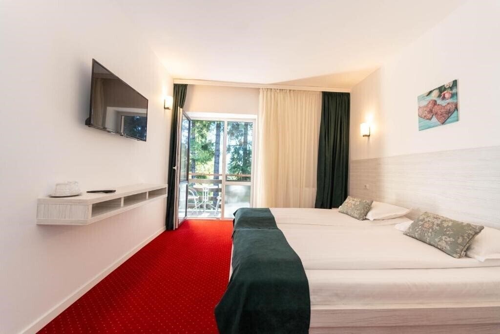 Фото Hotel Cirus 3*