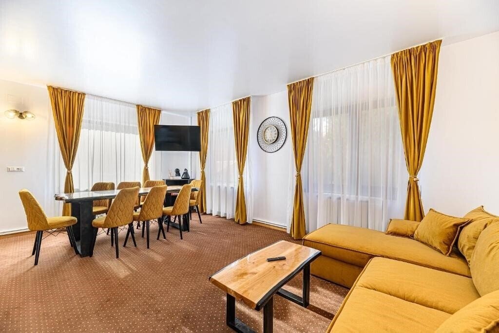 Отель Casa Sinca Brasov (ex. Casa Sinca Timisul de Jos) 3*