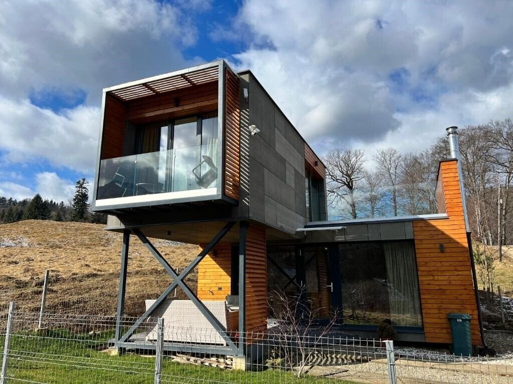 Фото The Kube by The Mountain 3*