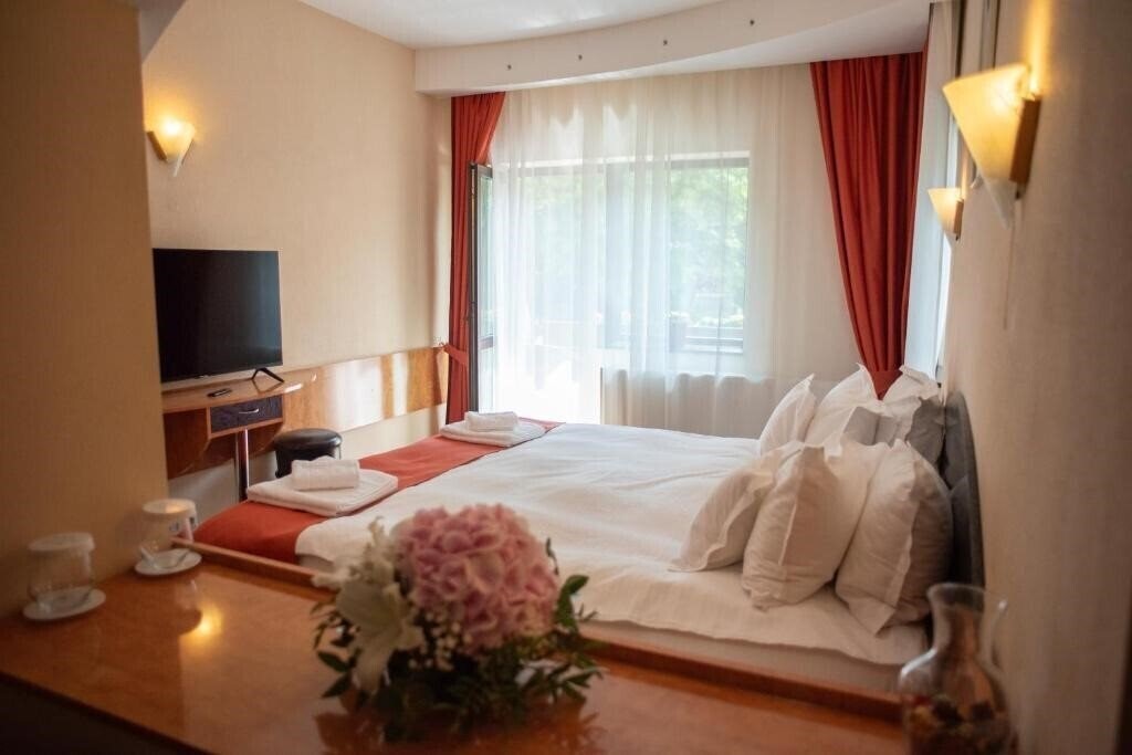 Готель Marami 3*