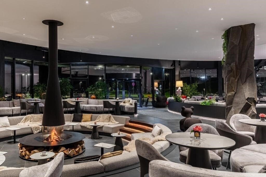Зображення Hotel Pestera 5*