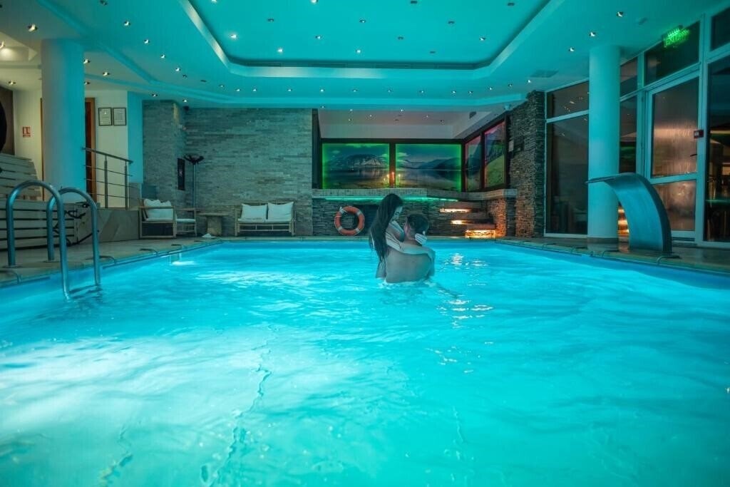 Готель Hotel Carpathia 4*