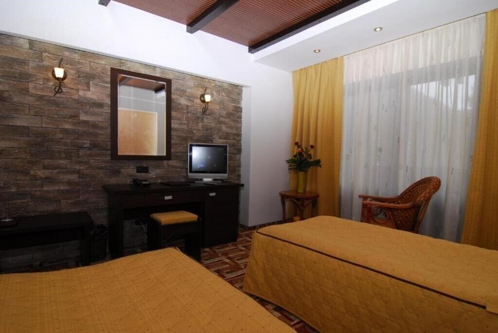 Изображение Casa Iris Hotel & Restaurant 4*