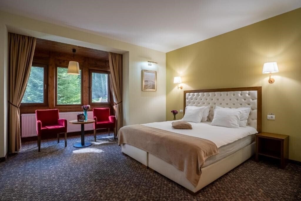 Готель Opus Villa 4*