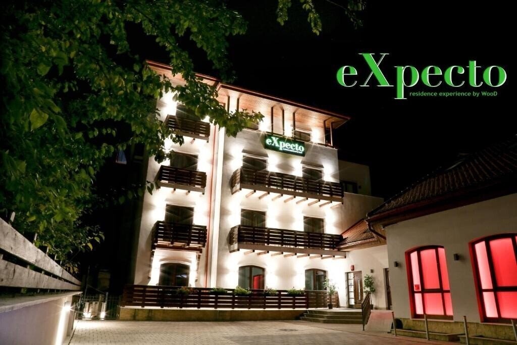 Готель Expecto Apartments (ex. Elexus Apartments) 3*