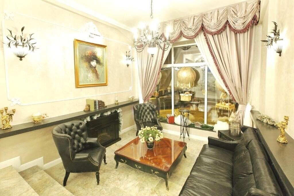 Готель Hotel Excelsior Sinaia 3*