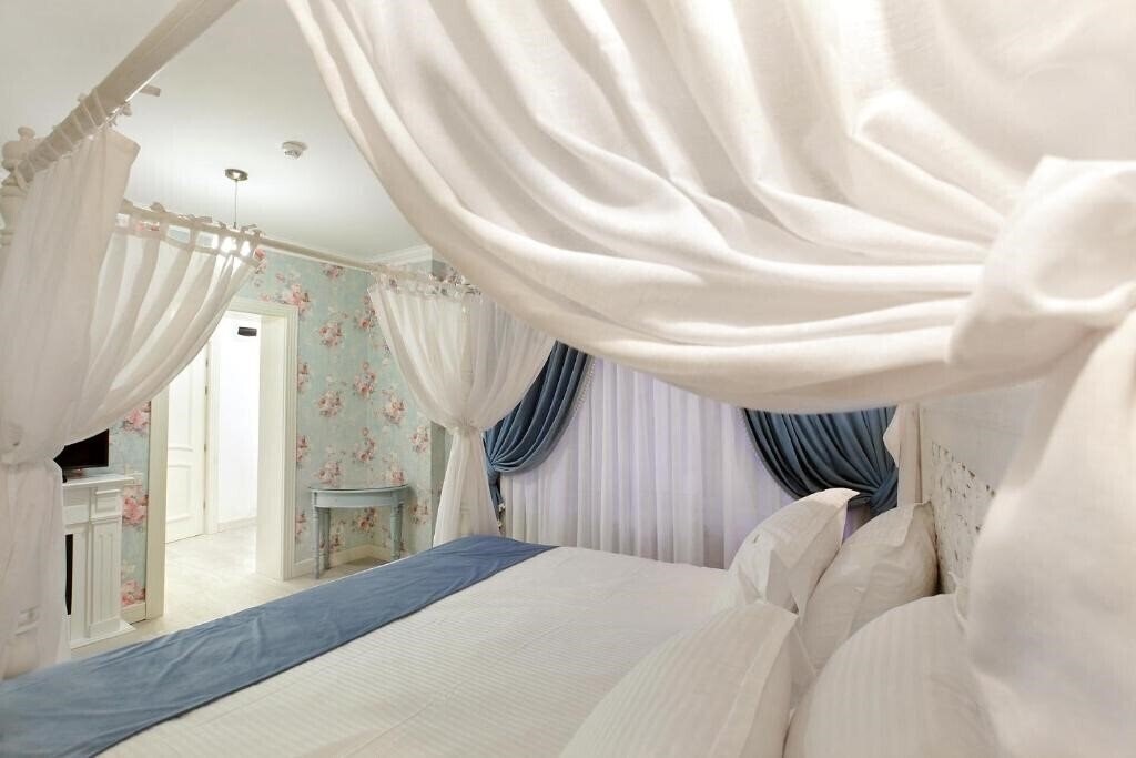 Фото Hotel Excelsior Sinaia 3*
