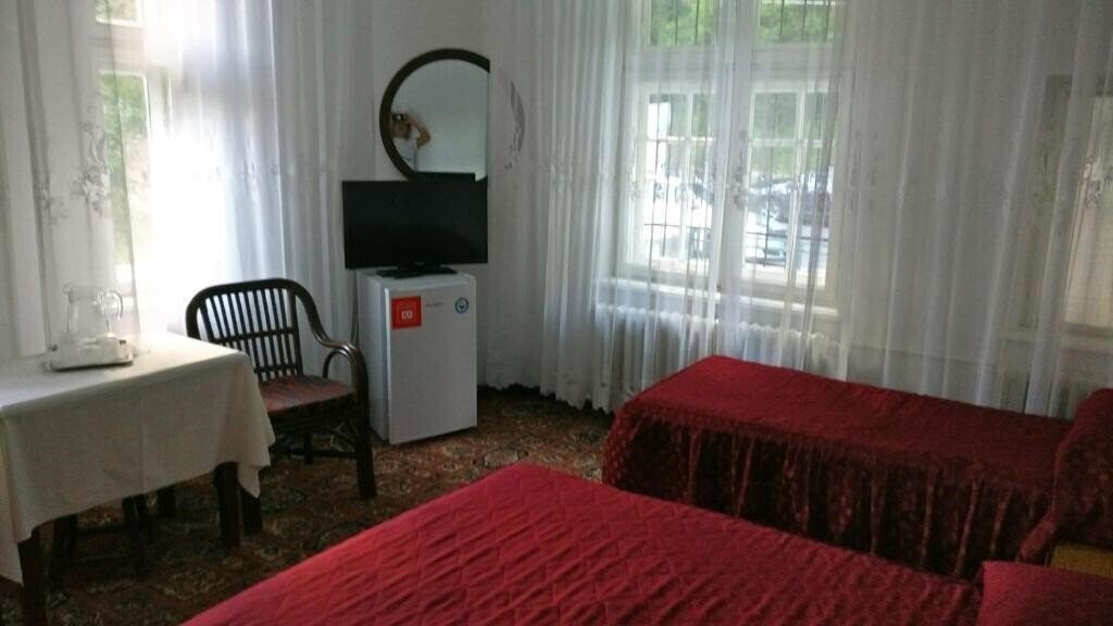 Фото Hotel Tanti 2*