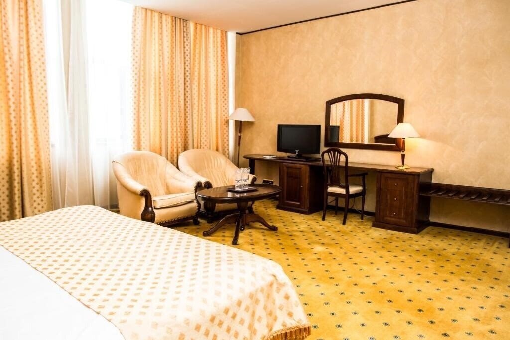 Готель President Hotel 4*