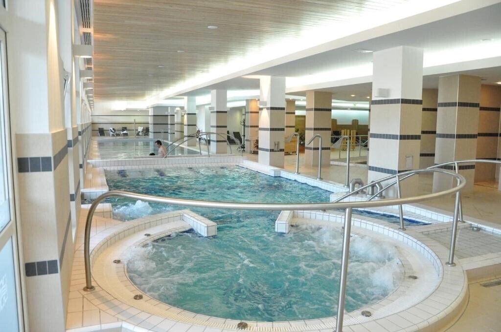 Отель Ensana Bradet 4*